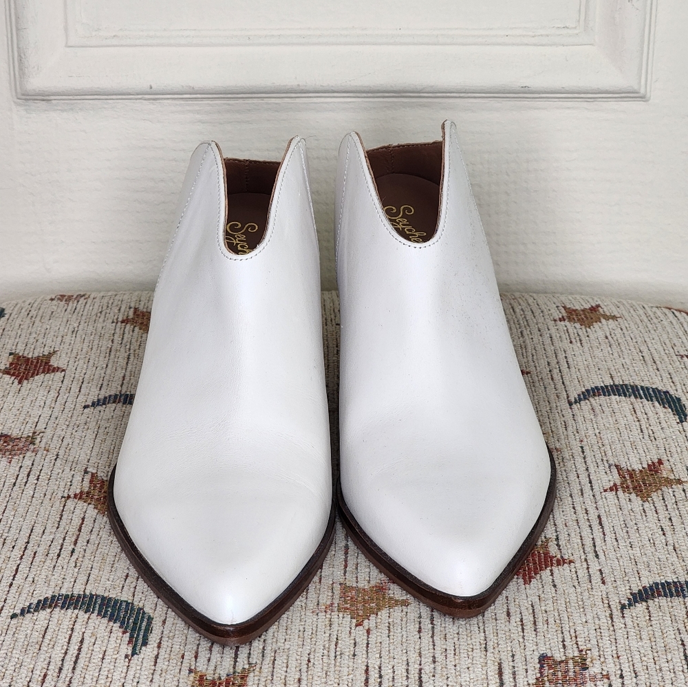 NEW White Leather BOOTIES_Seychelles_SZ 10